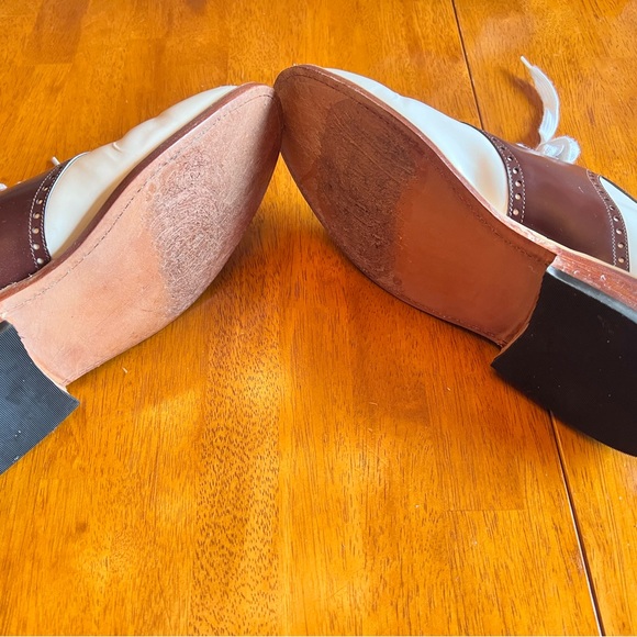 STEWART MARSHALL  FINE LEATHER MENS SADDLE SHOES. WORN 2 TIMES ONLY - Picture 3 of 5